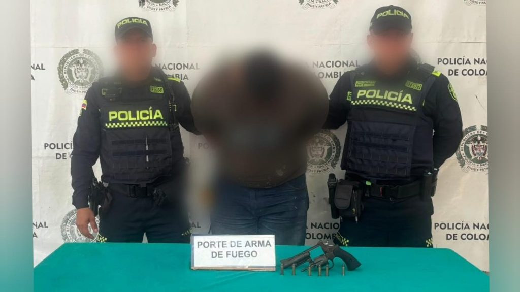 Capturan a un hombre con un revólver y munición en el suroriente de Barranquilla