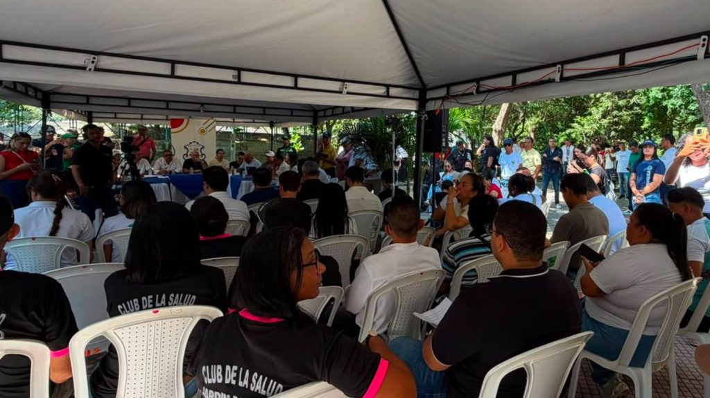 Seguridad y mantenimiento de vías y parques, peticiones de la comunidad en sesión descentraliza del Concejo en el Jard