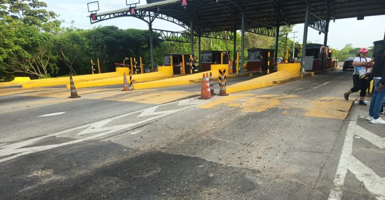 Protesta en peaje de Sabanagrande: levantan las talanqueras tras decisión de Invías de mantener las tarifas