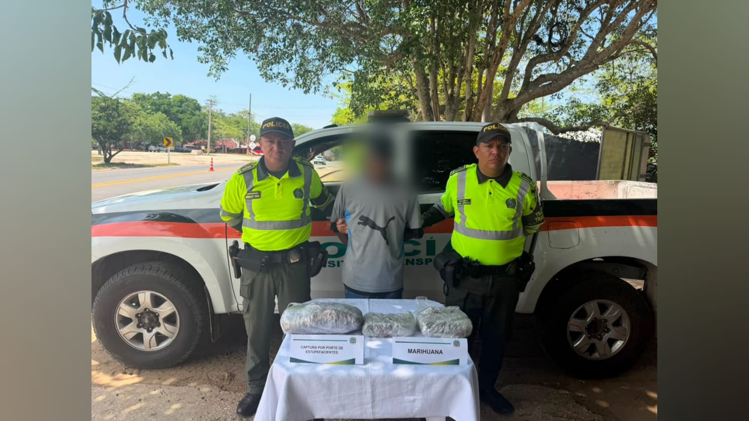 Capturan a hombre con más de 2,7 kilos de marihuana en bus de servicio público en Baranoa