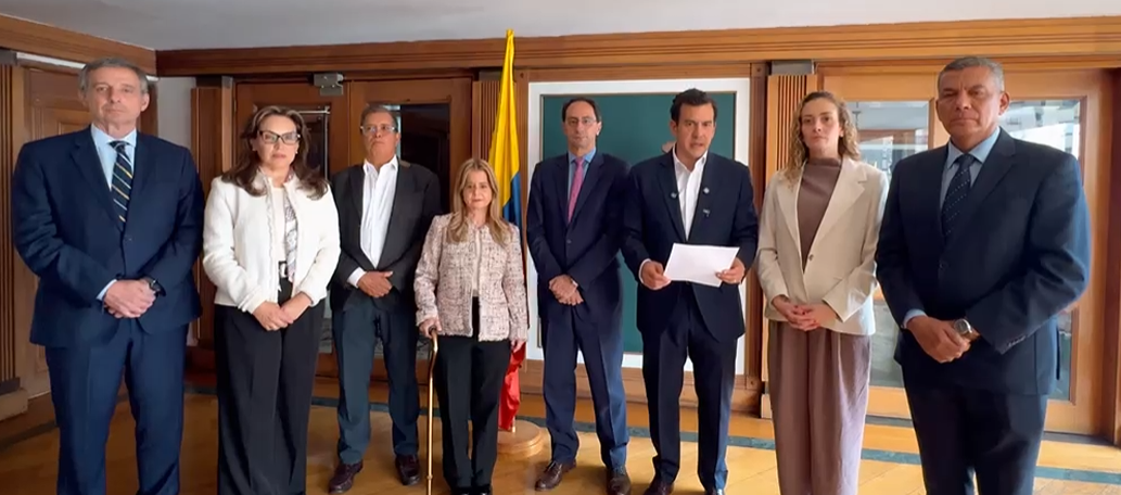 Gabinete designado de Abelardo De la Espriella rechaza postura de Petro y pide respeto por los resultados electorales