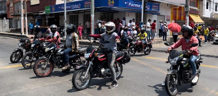 Asomotos pide reforzar controles a motociclistas que circulan sin casco en municipios del Atlántico