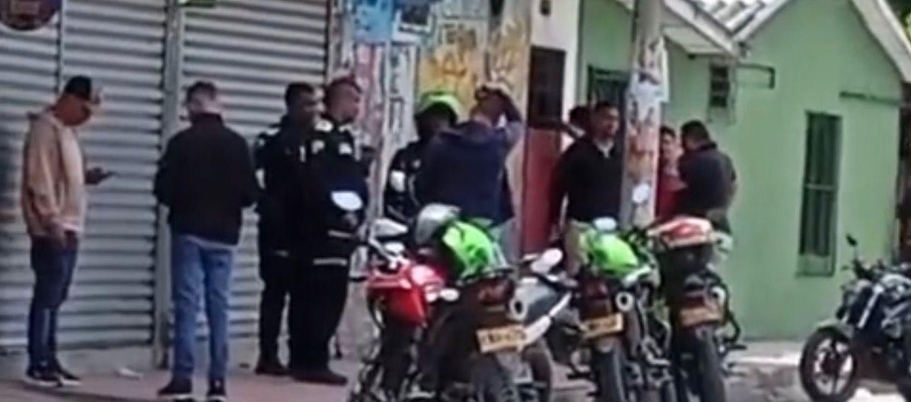 Habitante de calle muere tras ser arrollado por un taxi en la vía Oriental, en Malambo
