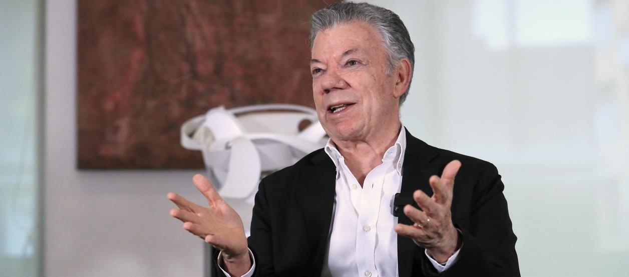 Juan Manuel Santos pide a Abelardo De la Espriella mantener la implementación del Acuerdo de Paz