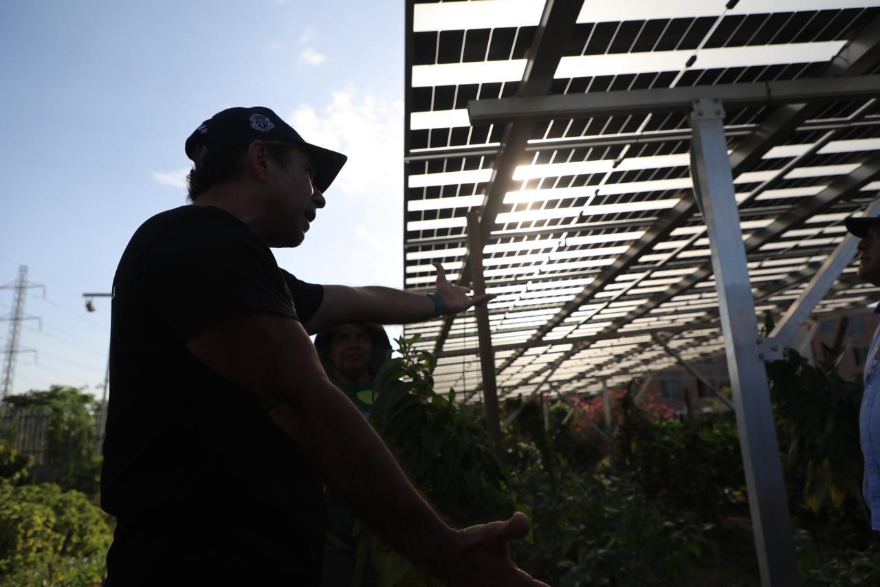 Barranquilla pone en marcha su primera comunidad energética: beneficiará a 700 familias con energía solar